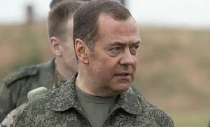 Медведев призвал остановить ВСУ и самим перейти в наступление Медведев призвал остановить ВСУ и самим перейти в наступление