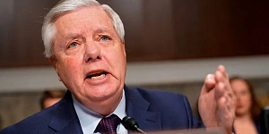 Грэм: США не желают отдавать ископаемые Украины России и Китаю Грэм: США не желают отдавать ископаемые Украины России и Китаю