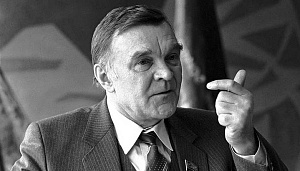 Умер писатель-фронтовик Юрий Бондарев Умер писатель-фронтовик Юрий Бондарев