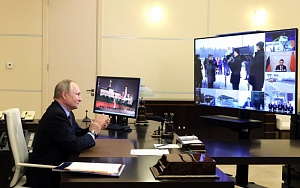 Путин открыл движение на новых участках трассы М-12 Москва — Казань — Екатеринбург Путин открыл движение на новых участках трассы М-12 Москва — Казань — Екатеринбург