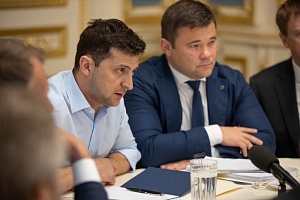 Зеленскому угрожают Зеленскому угрожают