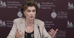 Н.А. Нарочницкая: «Ситуация в Ялте была уникальной, она соответствовала уникальности пережитого» Н.А. Нарочницкая: «Ситуация в Ялте была уникальной, она соответствовала уникальности пережитого»