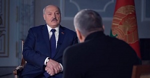 Лукашенко: США толкают Украину к войне