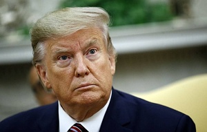 Демократы обвинили Трампа в запугивании свидетелей Демократы обвинили Трампа в запугивании свидетелей
