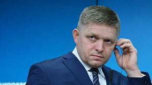 Фицо отказался ехать в Киев для встречи с Зеленским Фицо отказался ехать в Киев для встречи с Зеленским