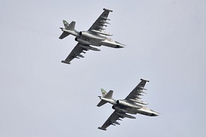 Боевые российские самолеты патрулируют Керченский пролив Боевые российские самолеты патрулируют Керченский пролив