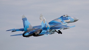 Истребитель Су-27 разбился на Украине Истребитель Су-27 разбился на Украине
