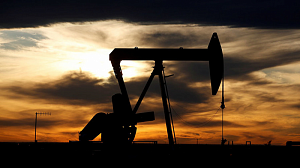 Цена на нефть WTI упала ниже 14 долларов 