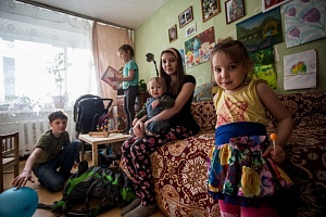 В Госдуме предложили снизить НДФЛ для многодетных матерей В Госдуме предложили снизить НДФЛ для многодетных матерей