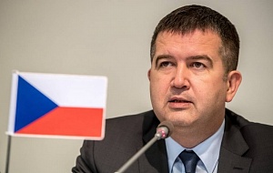 Вице-премьера Чехии полиция допросит из-за несостоявшейся поездки в Москву
