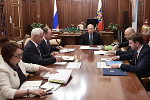 Путин обеспокоен медленным ростом доходов россиян Путин обеспокоен медленным ростом доходов россиян
