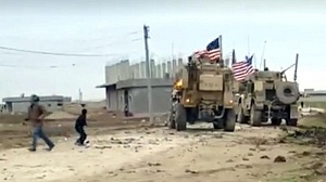 Российские военные остановили конфликт солдат США с местными жителями в Сирии Российские военные остановили конфликт солдат США с местными жителями в Сирии