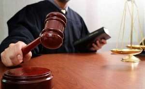 Суд в Киеве приостановил переименование УПЦ МП Суд в Киеве приостановил переименование УПЦ МП
