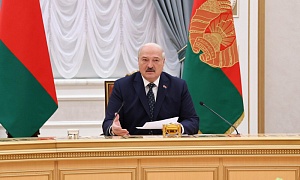 Лукашенко призвал остановить конфликт на Украине Лукашенко призвал остановить конфликт на Украине