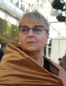 Елена Чавчавадзе: «Самое интересное – теневые фигуры революций» Елена Чавчавадзе: «Самое интересное – теневые фигуры революций»
