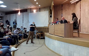 Мураховский: омские врачи спасли жизнь Навальному Мураховский: омские врачи спасли жизнь Навальному