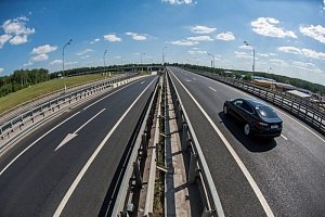 Скоростной лимит хотят увеличить до 130 км/ч Скоростной лимит хотят увеличить до 130 км/ч