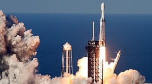 Ракета Falcon 9 вывела на орбиту 60 спутников SpaceX Ракета Falcon 9 вывела на орбиту 60 спутников SpaceX