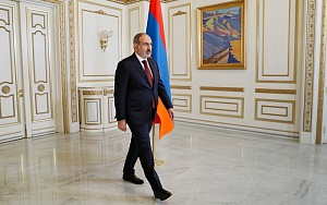 Пашинян подал в отставку с поста премьера Армении Пашинян подал в отставку с поста премьера Армении