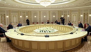 Лукашенко предложил главе Ленобласти построить совместный морской порт Лукашенко предложил главе Ленобласти построить совместный морской порт