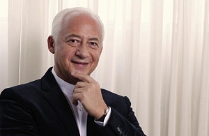 Маэстро Владимир Спиваков отмечает 75-летие Маэстро Владимир Спиваков отмечает 75-летие