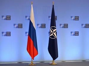 Россия – НАТО: кто кого? Россия – НАТО: кто кого?