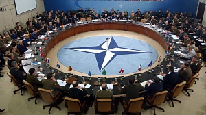  «НАТО – это динозавр, который пережил свое время»