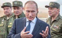 Путин ввел в действие план обороны до 2020 года