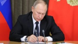 Путин продлил действие продуктового эмбарго