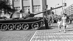 Парламент Чехии назвал вторжением ввод войск в страну в 1968 году