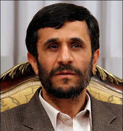 Ахмадинежад предложил Обаме открытые переговоры