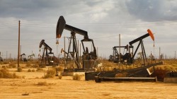 Цены на нефть понемногу начали расти