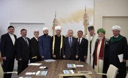 Путин отметил важность развития исламской богословской школы 