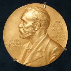 Нобелевку по физике отдали россиянам