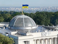 Рада приняла в первом чтении закон о реинтеграции Донбасса