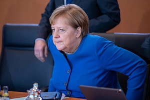 Меркель заявила об угрозе заражения коронавирусом 70% населения