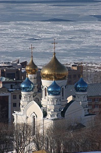 Во Владивостоке освящен воссозданный Покровский собор