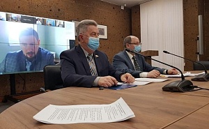 Общим было чувство тревоги… Общим было чувство тревоги…